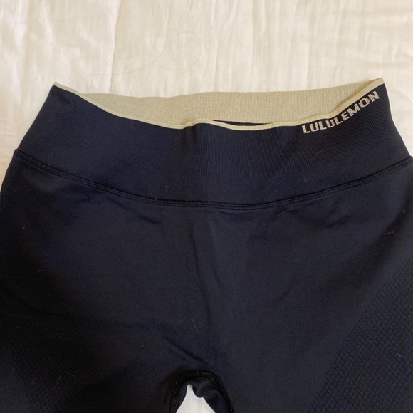 Lululemon leggings - Picture 2 of 6